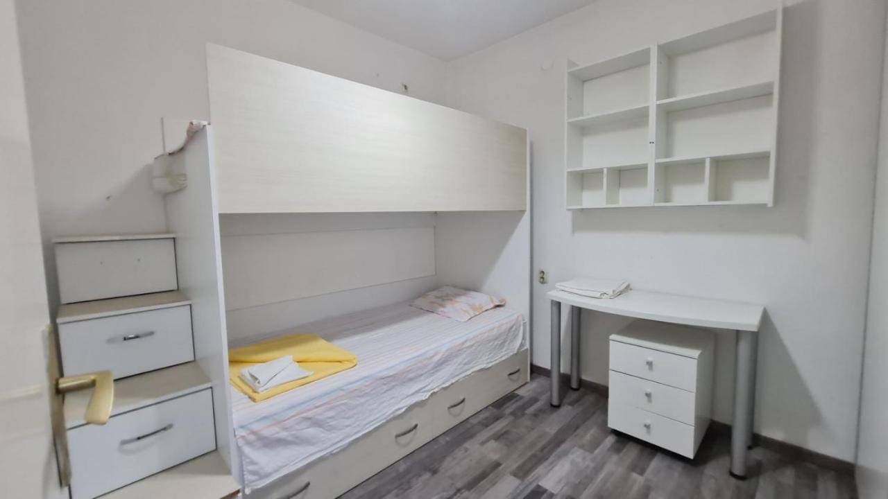 Center Cosy Apartment Skopje Eksteriør bilde